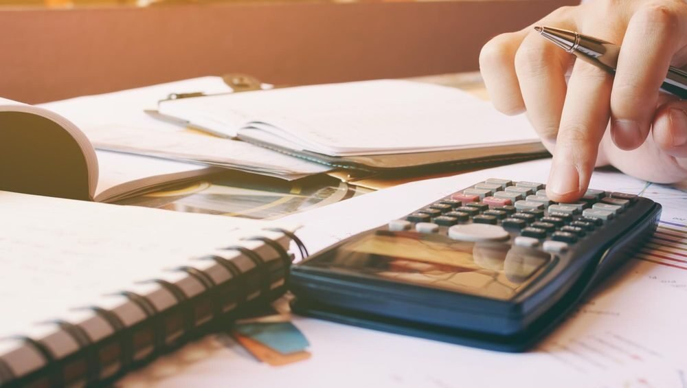 riveras de añelo calculator,with,hand